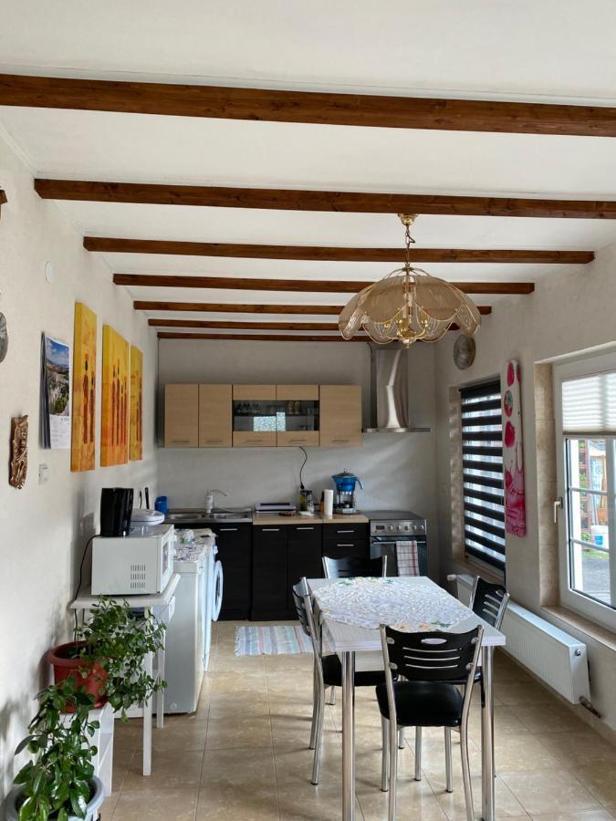 Hôtel Casa Iuliana à Subcetate  Extérieur photo